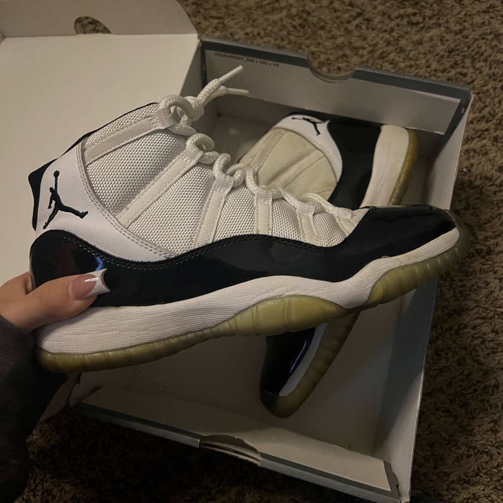 Jordan 11 Concords - Picture 1 of 8